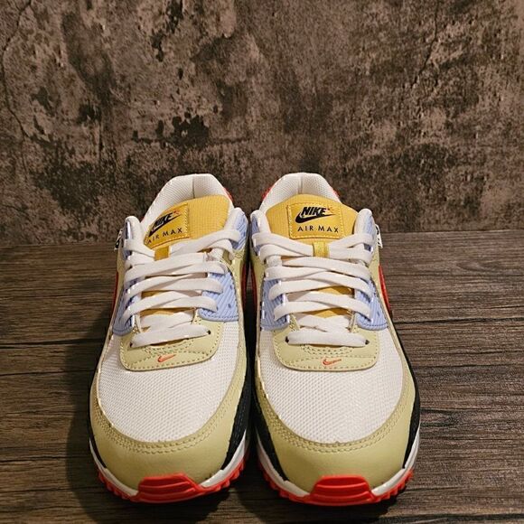New Air Max 90     - Picture 5 of 5